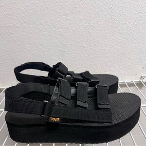 Women Teva Platform Sandals size 10